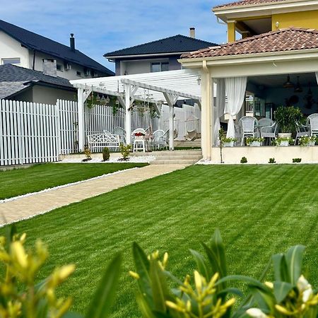 Alma Rezidence Bed & Breakfast Турда Екстериор снимка