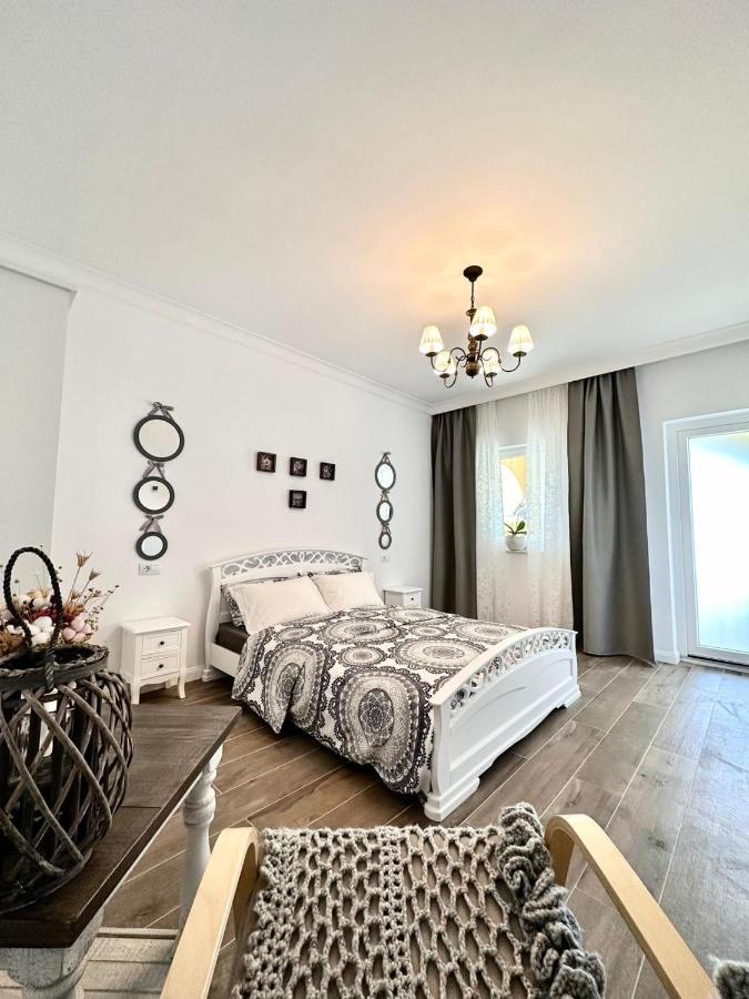 Alma Rezidence Bed & Breakfast Турда Екстериор снимка