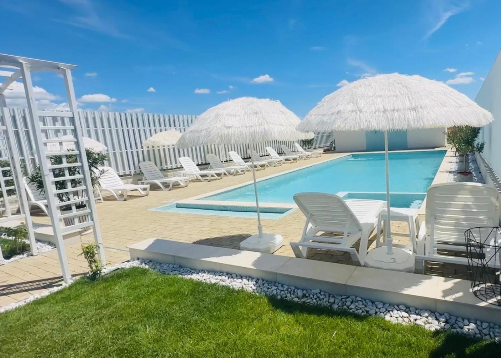 Alma Rezidence Bed & Breakfast Турда Екстериор снимка
